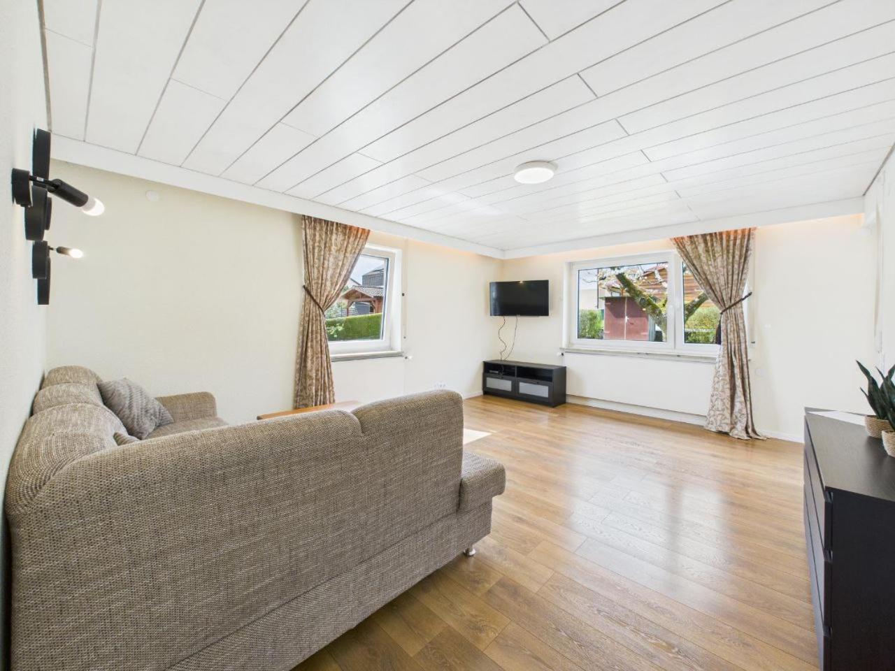 Ferienwohnung Naehe Legoland Mit Grossem Garten Und Terrasse Sontheim an der Brenz 外观 照片